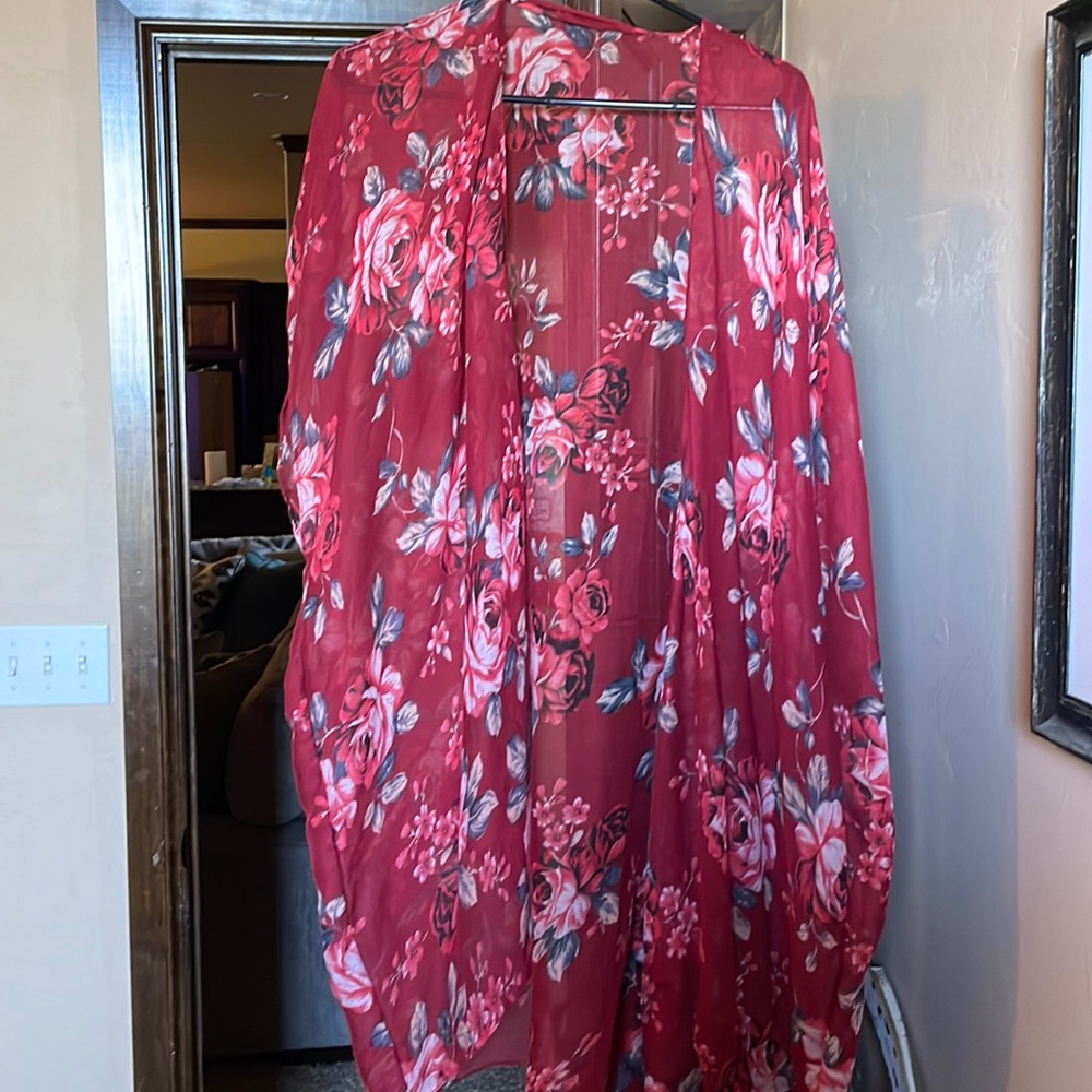 One size fits all. Perfect condition. Worn once